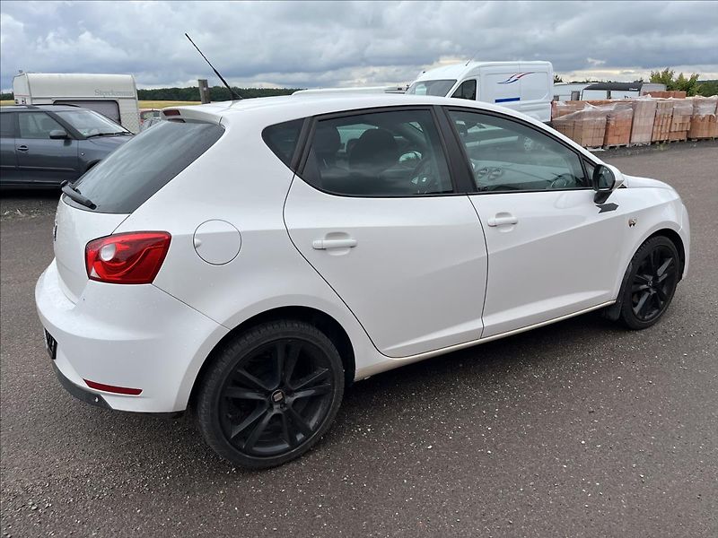 Seat Ibiza 1.6 TDi SPORT KLIMA  ROZVODY - fotka 5 z 31