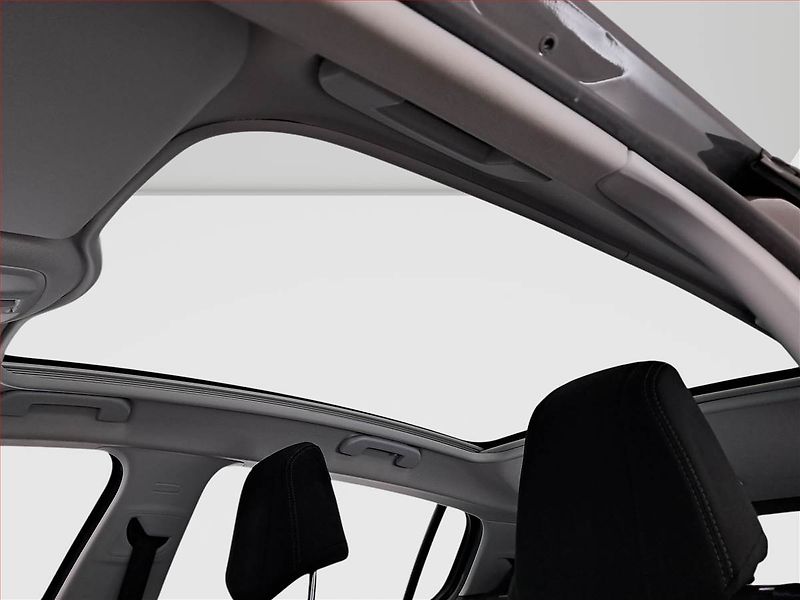 Peugeot 308 (2017) 1.6 BlueHDi, Navi, Tempomat - fotka 17 z 20