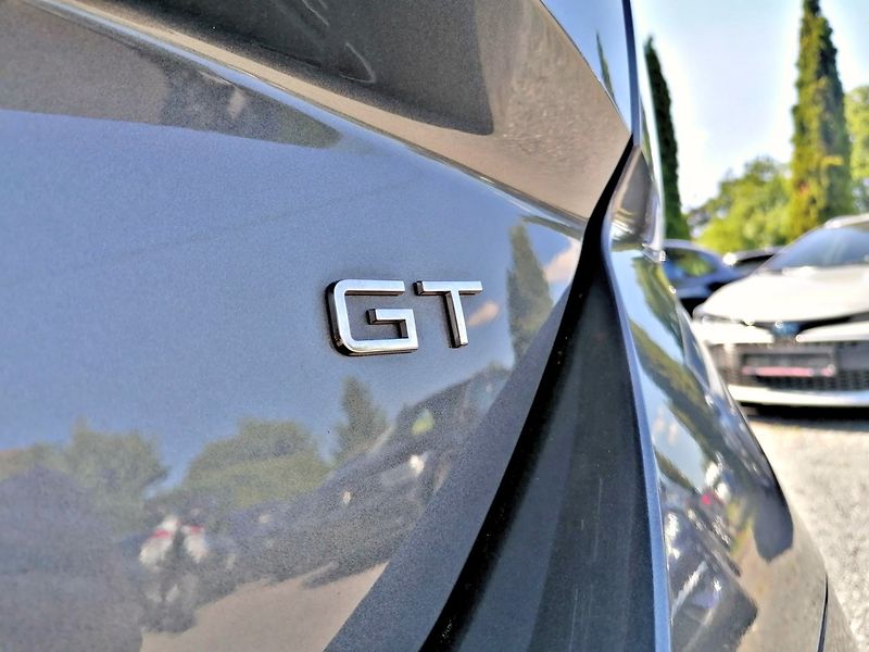 Peugeot 308 (2023) 1.2 PT GT-Line 96kW masáže - fotka 38 z 42