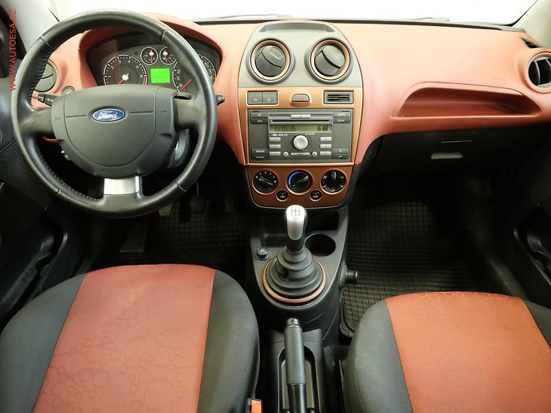 Ford Fiesta (2008) 1.2i, ČR, AC, STK1/28 - fotka 8 z 17