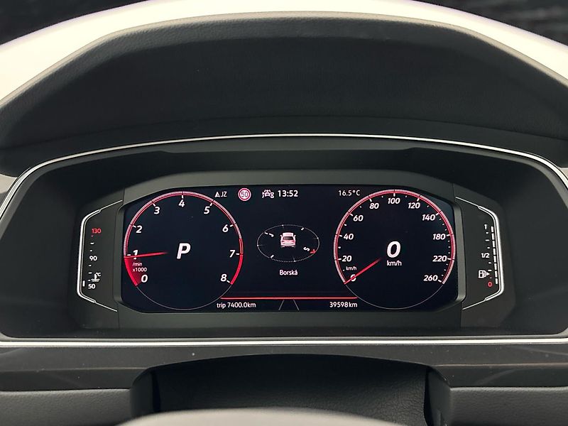 Volkswagen Tiguan R-Line DSG - fotka 11 z 29