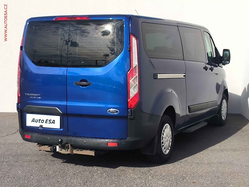 Ford Transit Custom (2014) 2.2TDCi L2 9míst, ČR, TREND - fotka 4 z 17