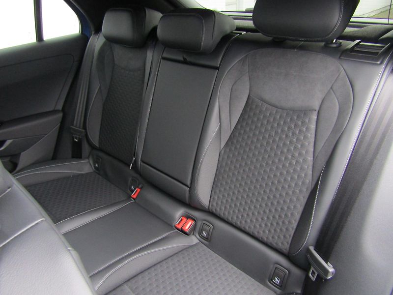 Volkswagen T-Roc R-Line 1,5 eTSI 110 kW 7DSG - fotka 23 z 30