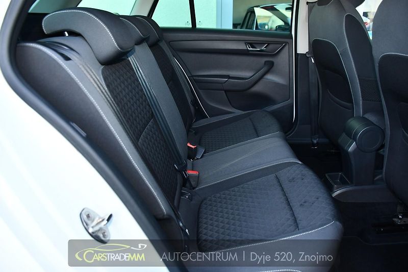 Škoda Fabia 1,2TSi DSG 2xALU 61tKM STYLE  - fotka 18 z 48