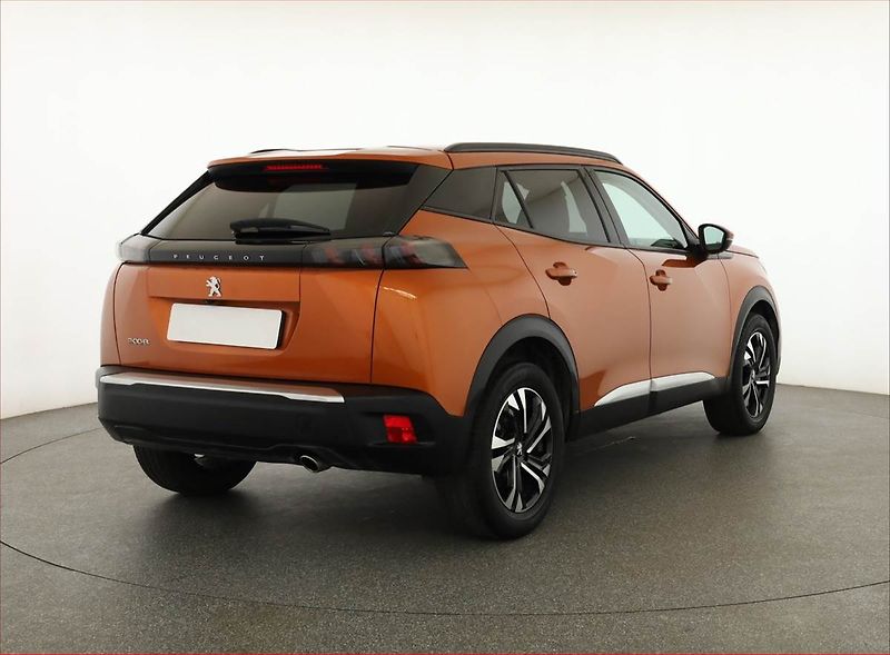 Peugeot 2008 (2020) 1.5 BlueHDi, Automat, ČR,1.maj - fotka 5 z 18