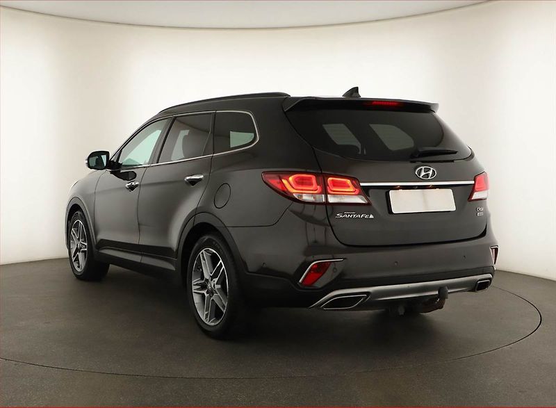 Hyundai Santa Fe (2017) 2.2 CRDi Blue, 4X4, Automat - fotka 4 z 20