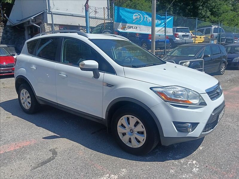 Ford Kuga 2,0 TDCi - fotka 14 z 21