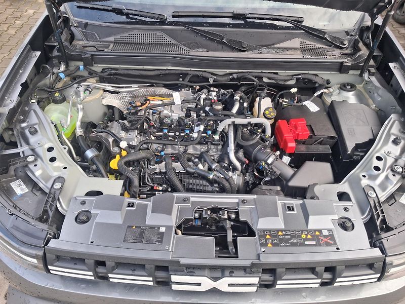 Dacia Duster (2026) Journey hybrid-G 150 4x4 - fotka 39 z 41