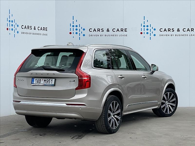 Volvo XC90 2,0 B5 AWD Plus Bright WEBA+TZ - fotka 3 z 25