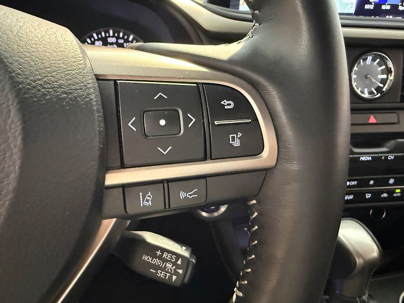 Lexus RX 450h (2022) LIMITED EDITION - fotka 17 z 33
