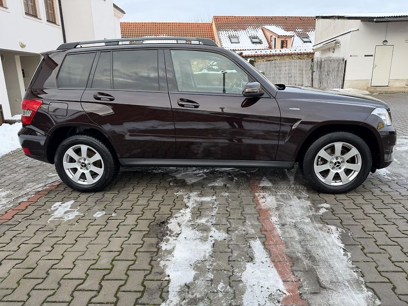 Mercedes-Benz GLK (2011) 220CDI 4Matic 125kW AUTOMAT - fotka 4 z 16