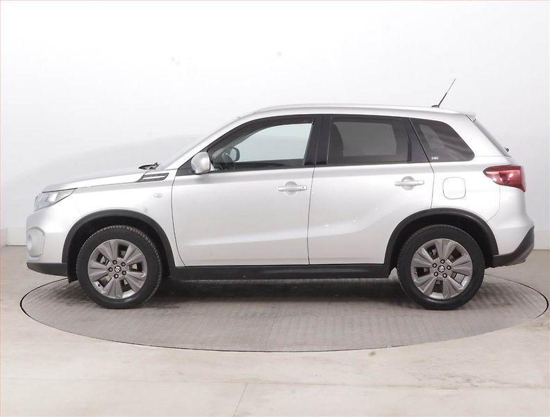 Suzuki Vitara (2021) Premium 1.4 BoosterJet - fotka 3 z 15