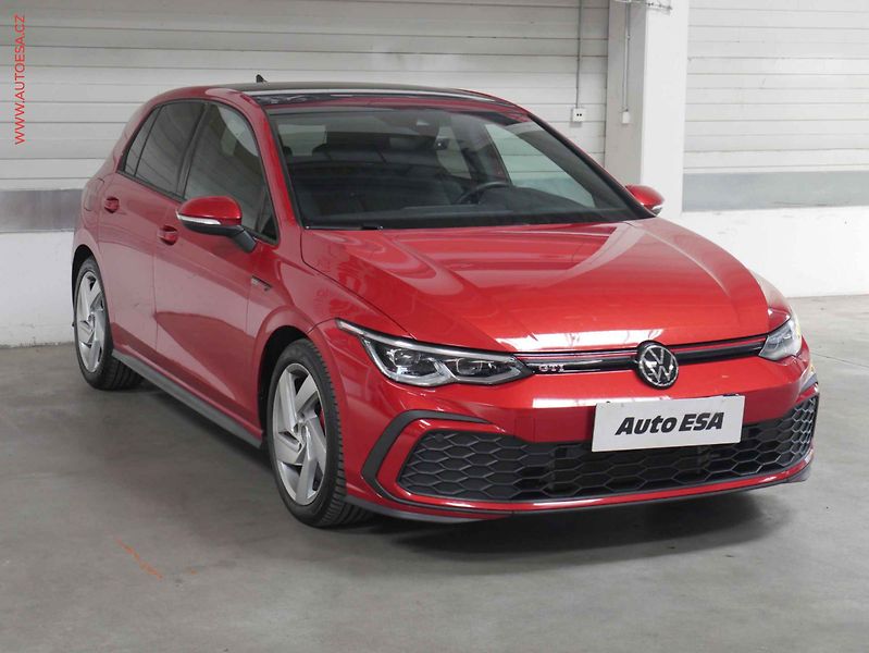 Volkswagen Golf (2021) 2.0 TSi, DSG, LED, kamera - fotografie inzerátu