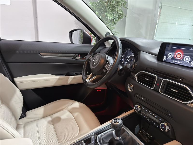 Mazda CX-5 2,2   D AWD REVOLUTION BOSE TO - fotka 27 z 50