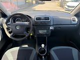 Škoda Fabia (2008) II 1.4 16V Kombi , tažné - náhled 7