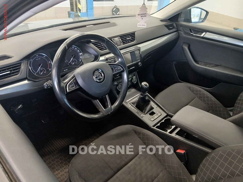 Škoda Superb (2015) 2.0 TDi, ČR, autoAC, temp - fotka 3 z 3