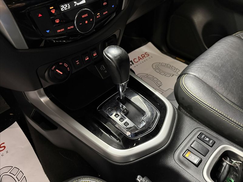Nissan Navara 2,3   D TEKNA AT DOUBLE DPH - fotka 16 z 30