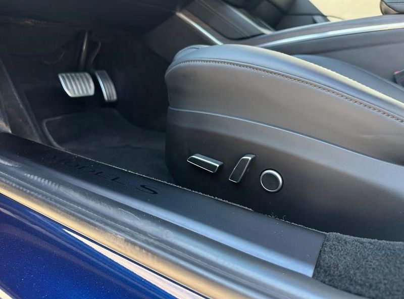 Tesla Model S LR AWD Vzduch Yoke Pano Kamera - fotka 19 z 32