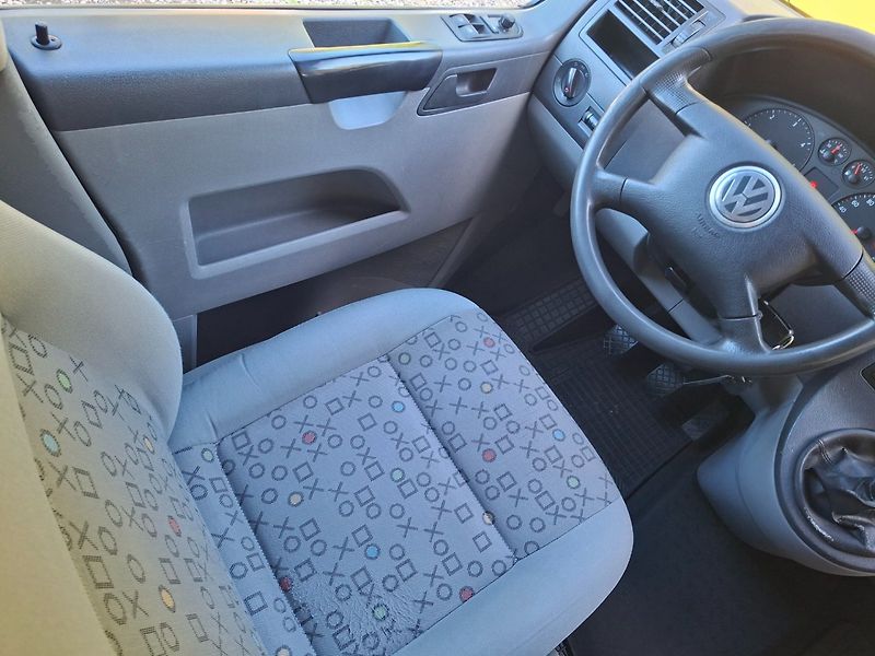 Volkswagen Transporter (2004) 1.9TDI 77kW -9.MÍST-T.Z.-KLIMA - fotka 11 z 31
