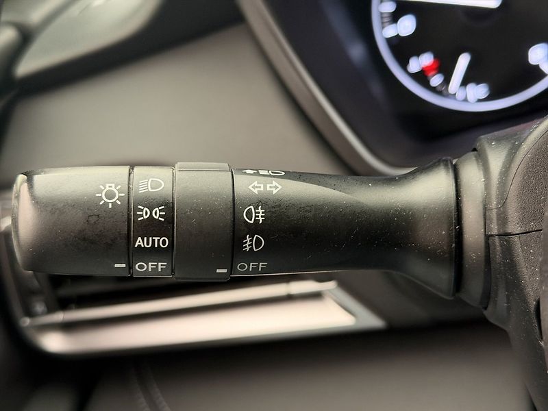 Subaru Outback 2.5i 4WD Touring + tažné - fotka 25 z 32