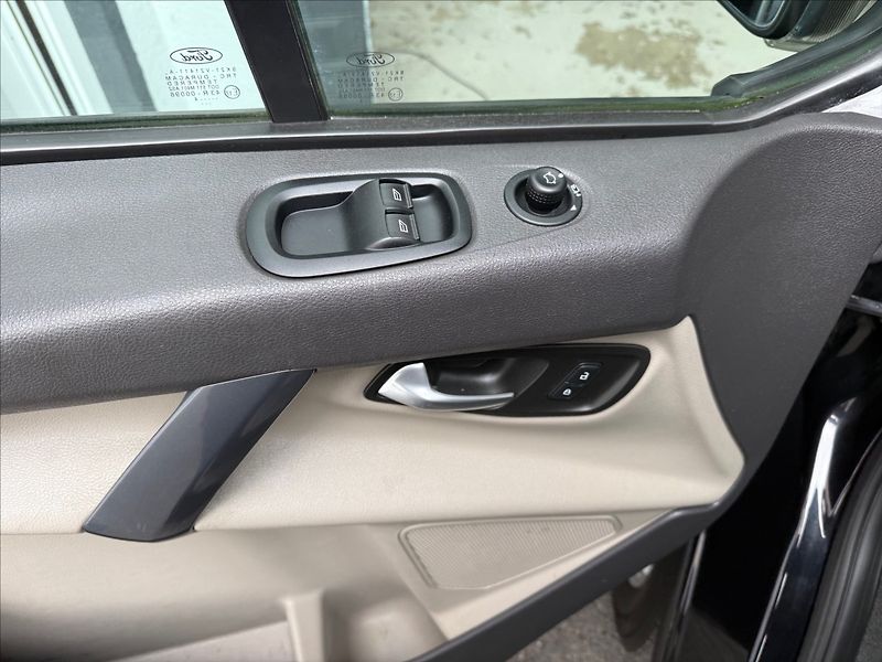 Ford Tourneo Custom 2,2 L2,Titanium,po servisu - fotka 19 z 29