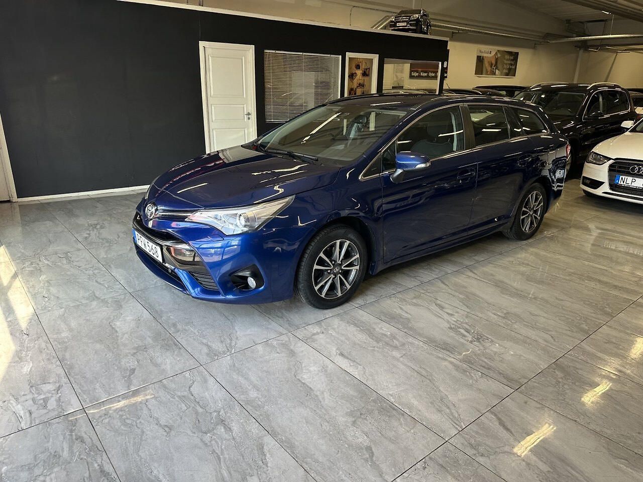 Toyota Avensis 1.8 Active Kamera
