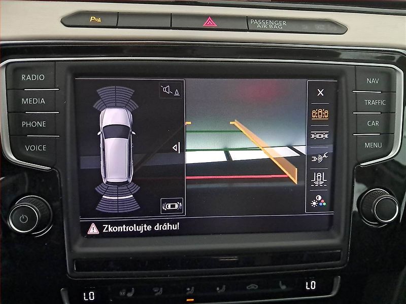 Volkswagen Passat (2015) Highline 2.0 TDI, Navi - fotka 17 z 20