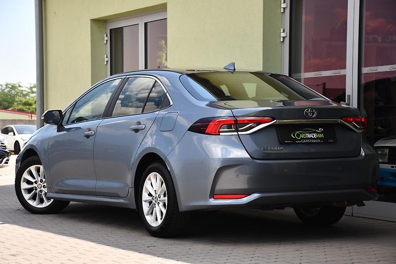 Toyota Corolla 1,5 VVT-i DYNAMIC FORCE COMFOR - fotka 4 z 50