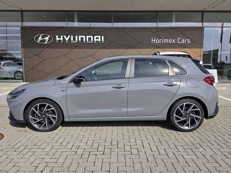 Hyundai i30 (2022) 1,5 TGDI 117kW N Line HB - fotka 2 z 16