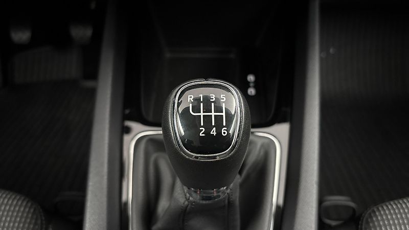Škoda Octavia 2.0 TDI Ambition Combi - fotka 23 z 26