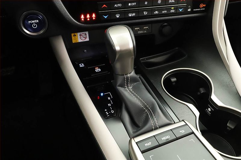 Lexus RX 400h (2023) 450 h - fotka 9 z 20