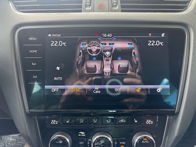 Škoda Octavia 2.0TDi-135KW/2019/CZ.4X4-ZÁRUK - fotka 37 z 52