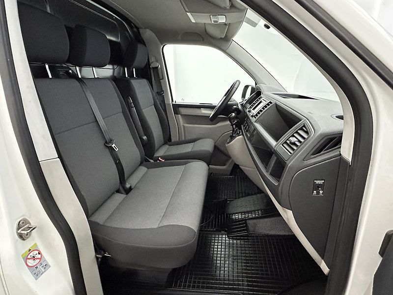 Volkswagen Transporter 2.0 TDI T6 Long - fotka 18 z 21