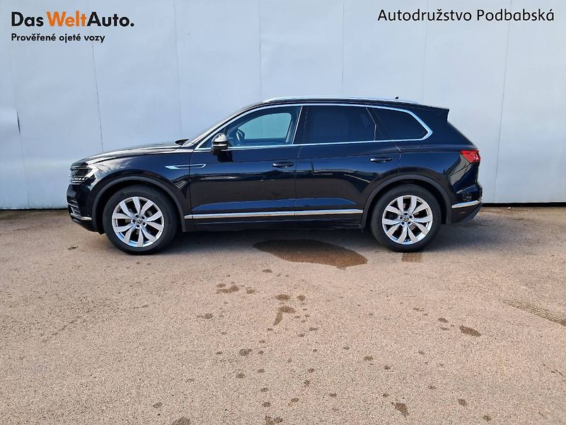 Volkswagen Touareg (2021) ELEGANCE V6 3.0 TDI / 210 kW 4 - fotka 3 z 35