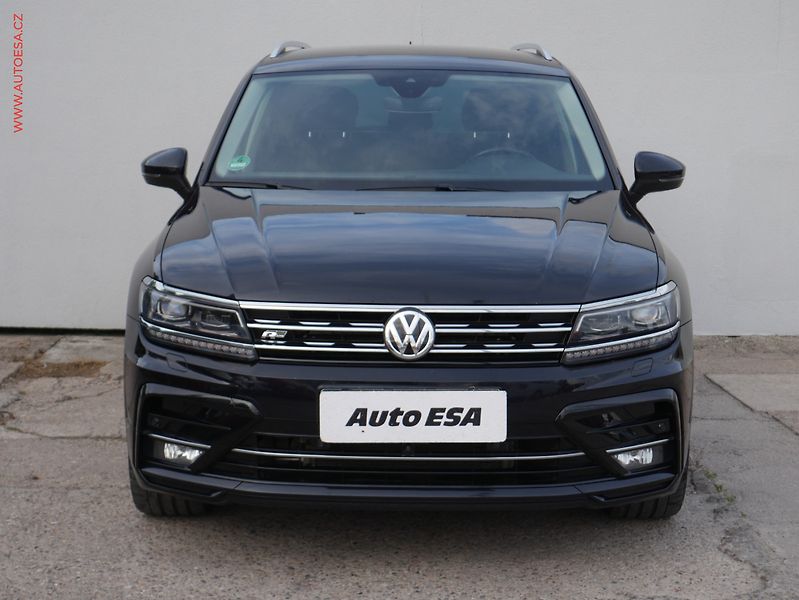 Volkswagen Tiguan (2018) 2.0 Bi-TDI 4x4, DSG, LED, ACC - fotka 2 z 21