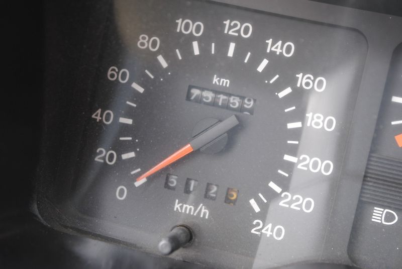 Ford Sierra 1,8 P100 - fotka 18 z 32