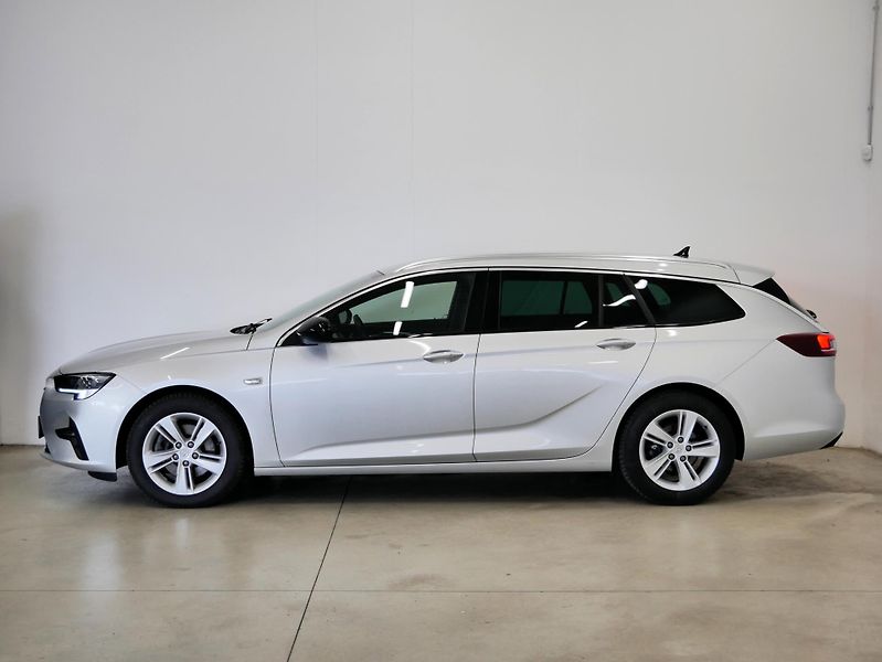 Opel Insignia - fotka 3 z 26