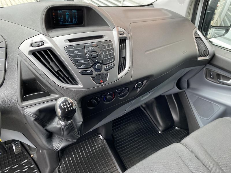 Ford Transit Custom 2,2 TDCi 92kW 9Míst L2 - fotka 18 z 24