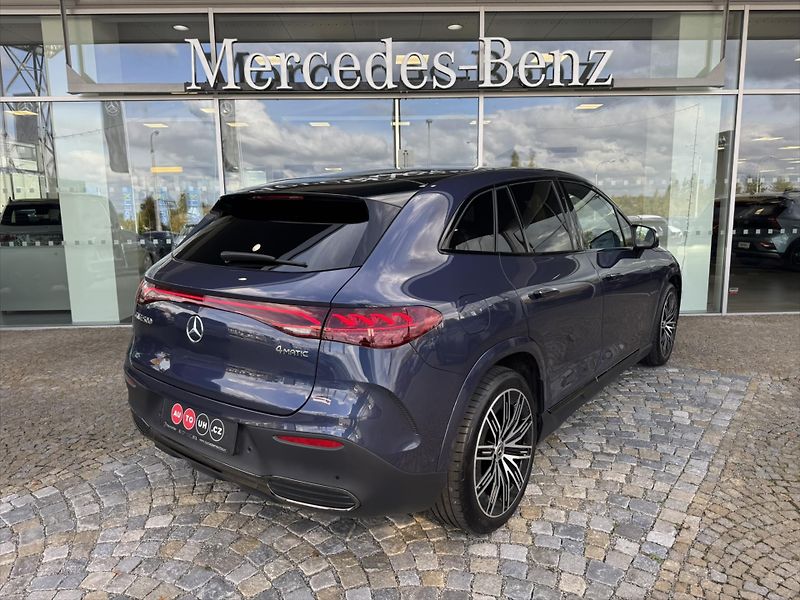 Mercedes-Benz EQE 500 4MATIC SUV - fotka 25 z 36