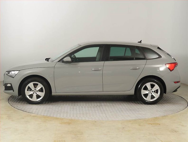 Škoda Scala (2022) Ambition 1.0 TSI, ČR,1.maj - fotka 3 z 23