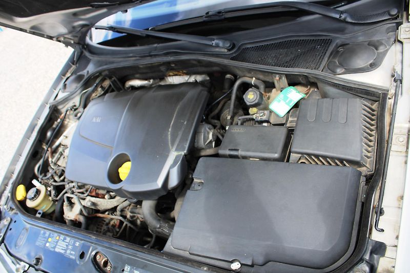 Renault Laguna (2007) 1,9DCI 96KW KLIMA EL.OKNA ALU - fotka 16 z 16