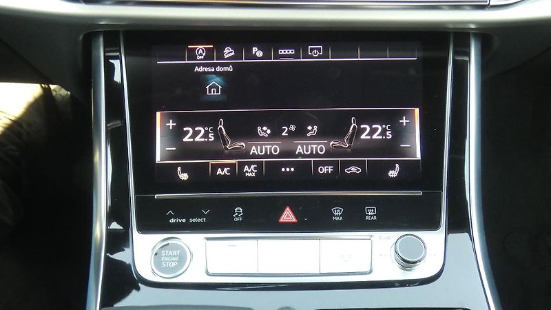 Audi Q8 55 TFSI quattro tiptronic - fotka 18 z 26