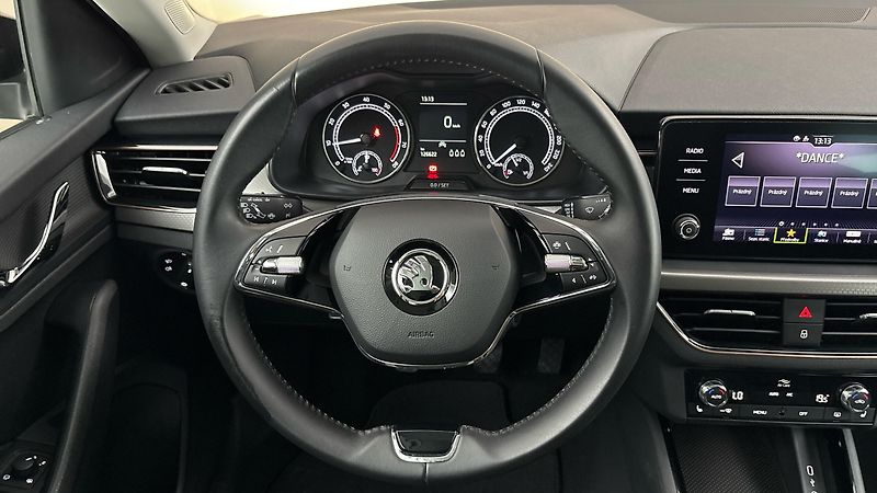 Škoda Scala 1.0 TSI Style - fotka 9 z 23