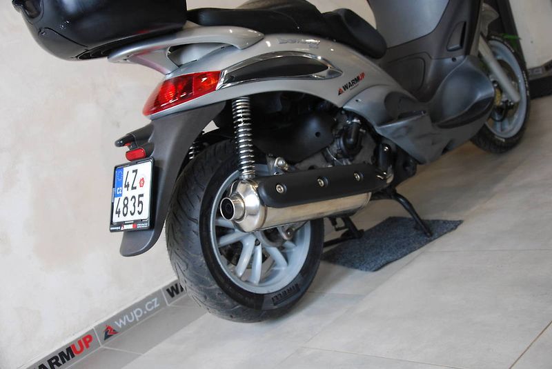 Piaggio Beverly 500 (2004) - fotka 5 z 20
