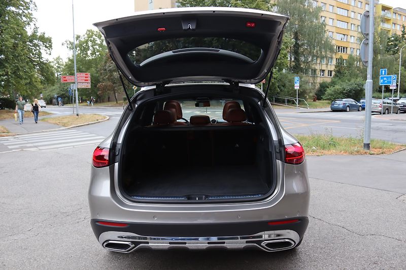Mercedes-Benz GLC Mercedes-Benz GLC 200 4MATIC - fotka 42 z 58