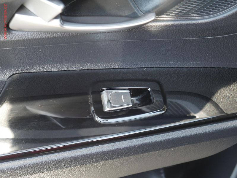 SsangYong Korando (2021) 1.5T-GDi, 1.maj,ČR, Automat - fotka 12 z 18