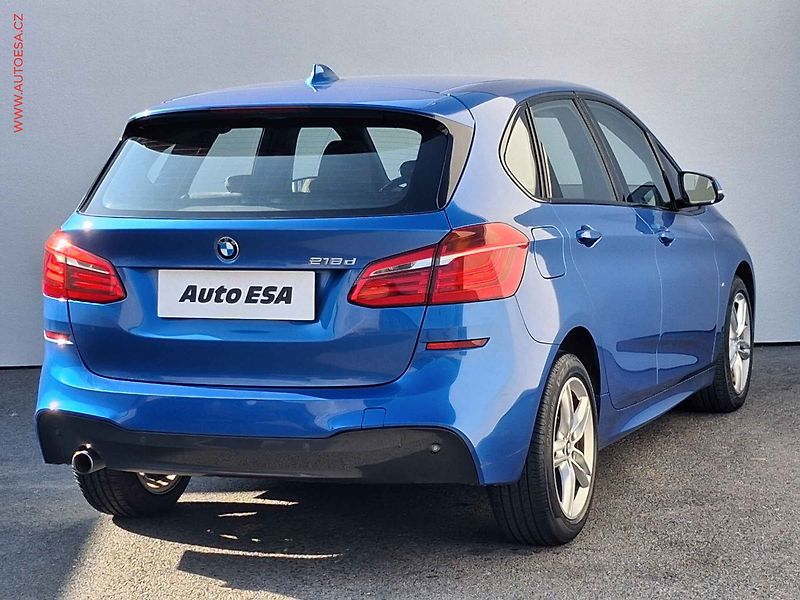 BMW Řada 2 (2016) 2.0 D 218d, ČR, AT, bixen, - fotka 4 z 20