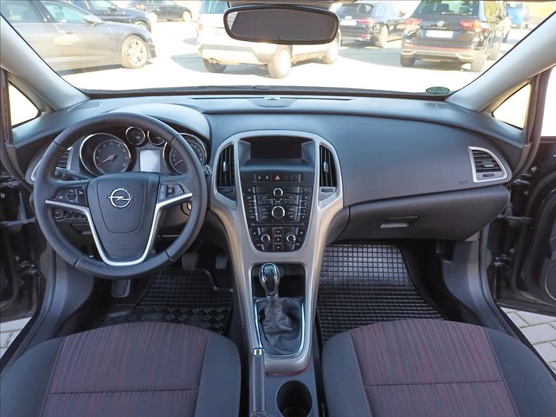Opel Astra 1,6 i,85KW,KLIMA,PARKING - fotka 12 z 42
