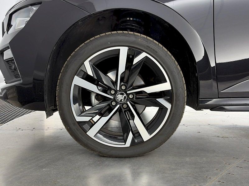 Škoda Kamiq (2025) DSG 1.5TSI 110kW Monte Carlo - fotka 33 z 33