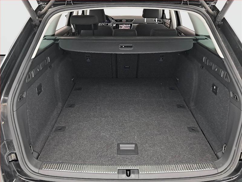 Škoda Superb (2023) 2.0 TDI - fotka 14 z 22